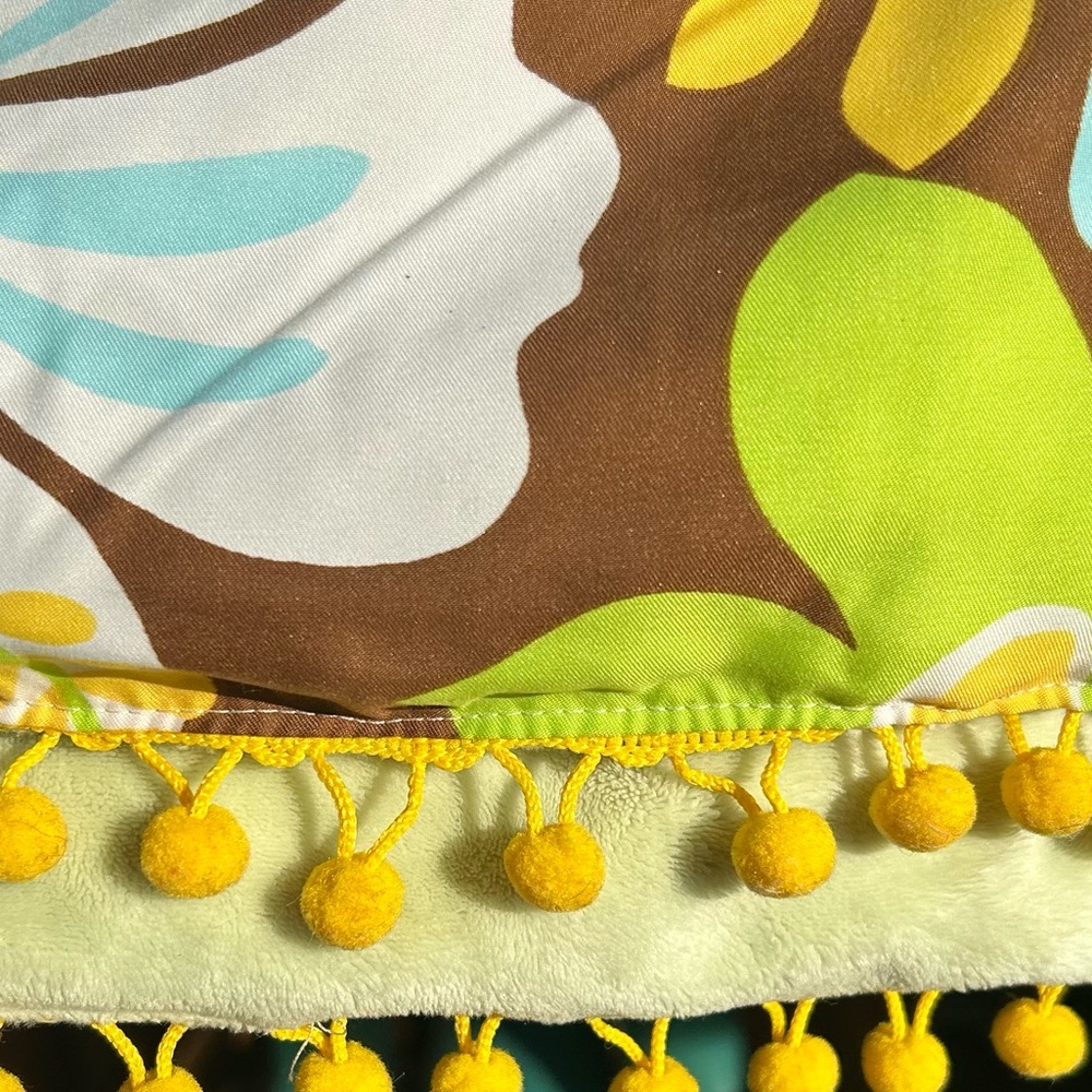 Green aloha print beach blanket - Picture 12 of 14